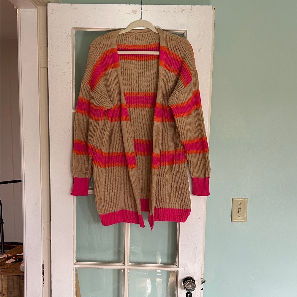 Cozy Oversized Tan and Pink Women's Sweater